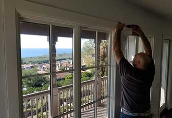 Motorized Roller Shades | Oakland